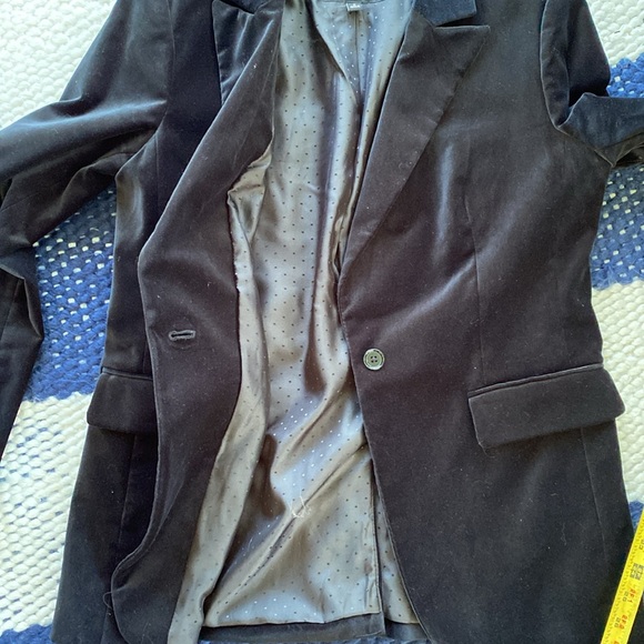 Banana Republic Velvet Blazer - Picture 8 of 9